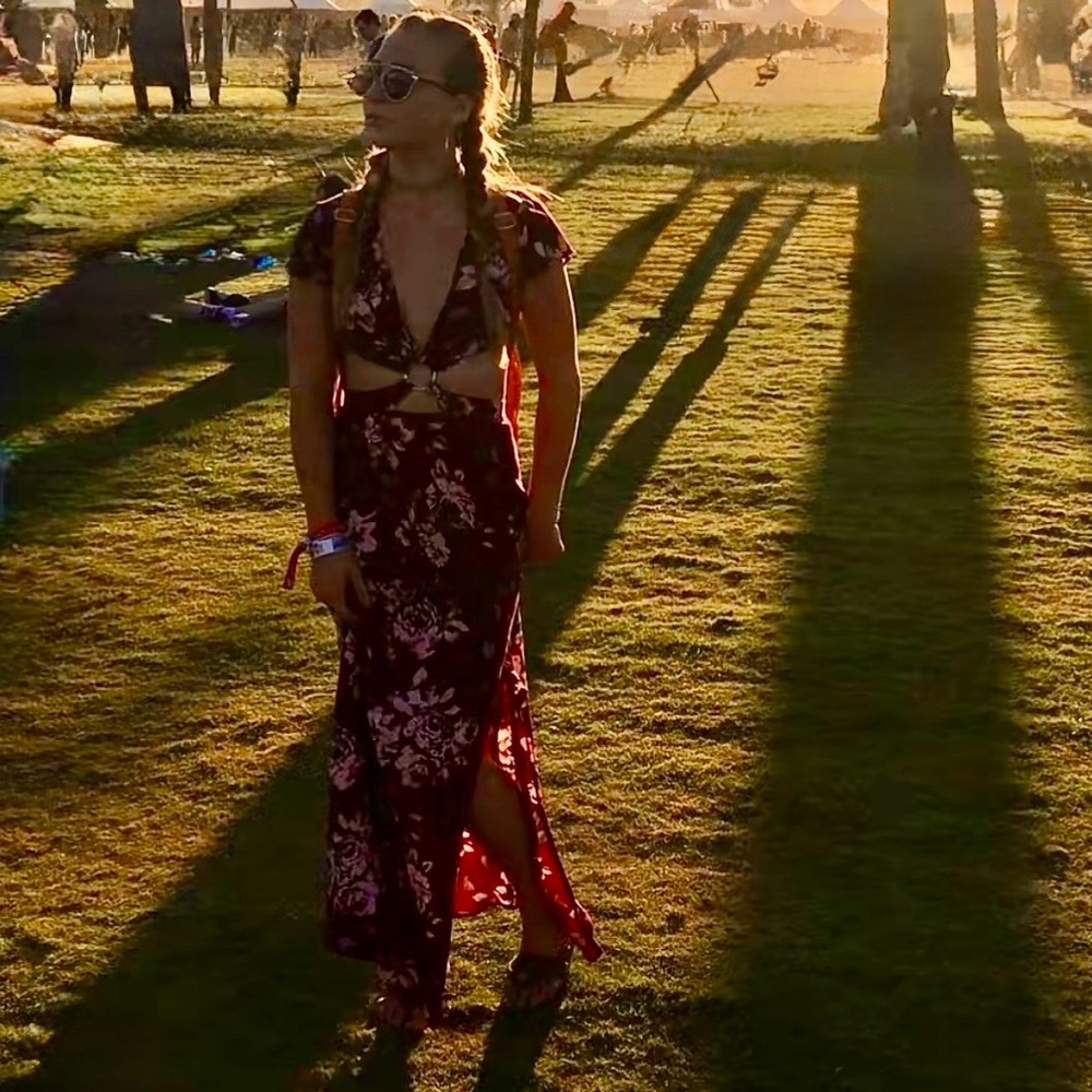 Floral Cutout Maxi Dress - Burgundy Pink Prints